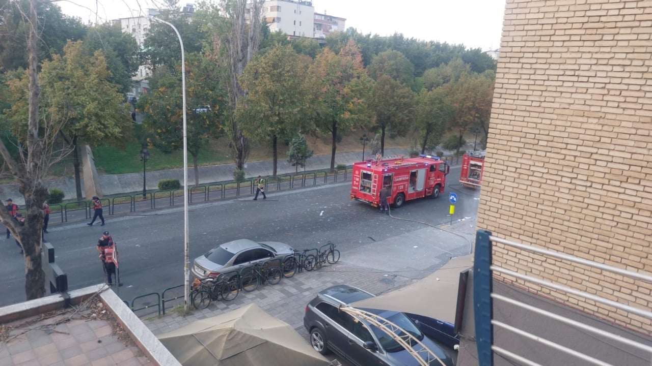 Shpërthim në një karburant te Brryli, plagosen punonjësit dhe bllokohet zona
