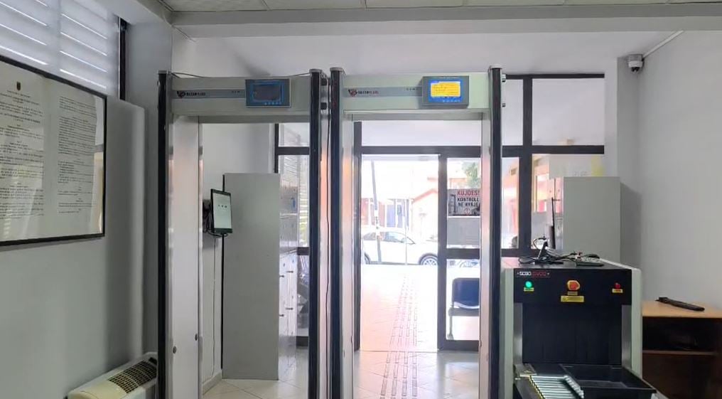Vonesat e pagave çojnë në bojkot gjykatat në Lushnjë, Fier e Vlorë