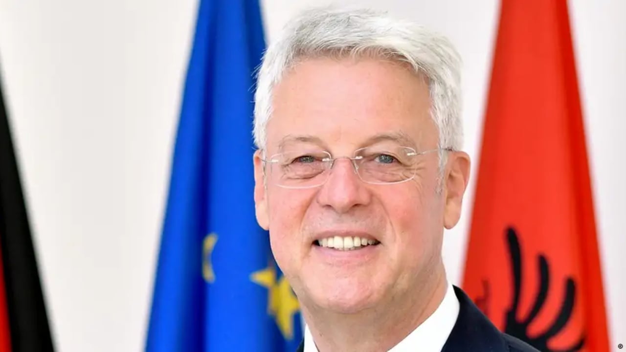Ambasadori gjerman: Ndryshimi i ligjeve s’mjafton, BE kërkon goditje reale të korrupsionit