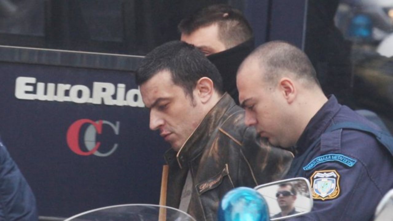 Alket Rizai shpallet në kërkim në Greqi, nuk u kthye në burg pas lejes së posaçme