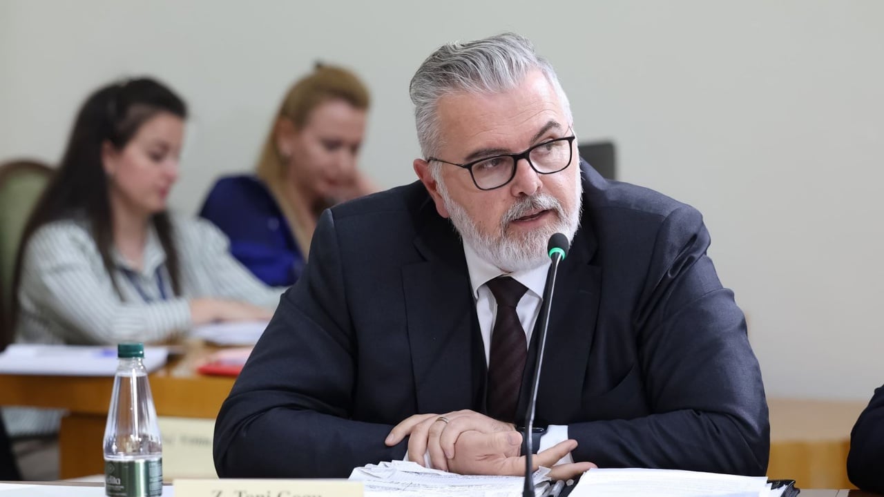 Pagat e gjyqtarëve, Gogu pranon vonesën e Kuvendit: Formulën e vendos vetëm ligji