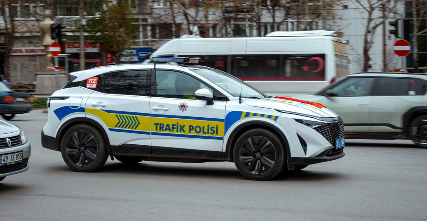 Të shtëna në Stamboll: 3 të vrarë në zonën Fatih, policia ndalon një të dyshuar