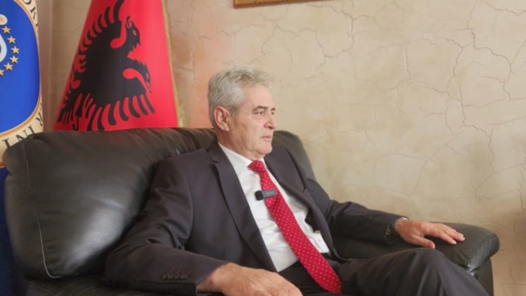 Ali Ahmeti kundër vendimit të Hagës për liderët e UÇK-së: Procesi nuk mbyllet këtu