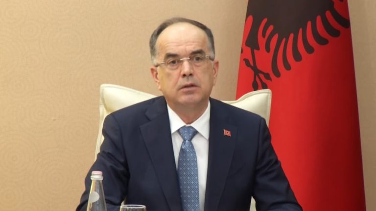 Begaj firmos shkarkimin e Vlora Hysenit nga SHISH, pas lëvizjes së paralajmëruar nga Rama