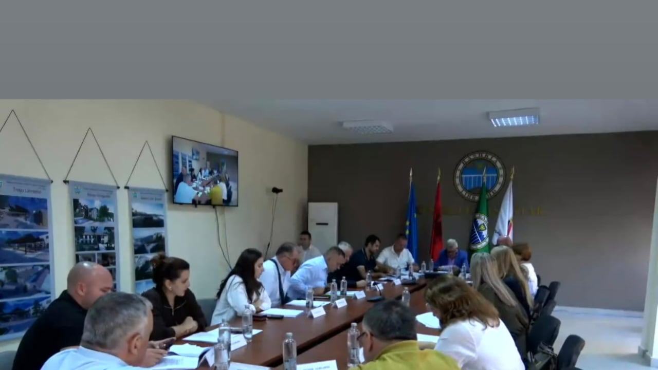 Reforma territoriale/ Librazhdi miraton bashkimin me Prrenjasin, opozita mbetet në pakicë
