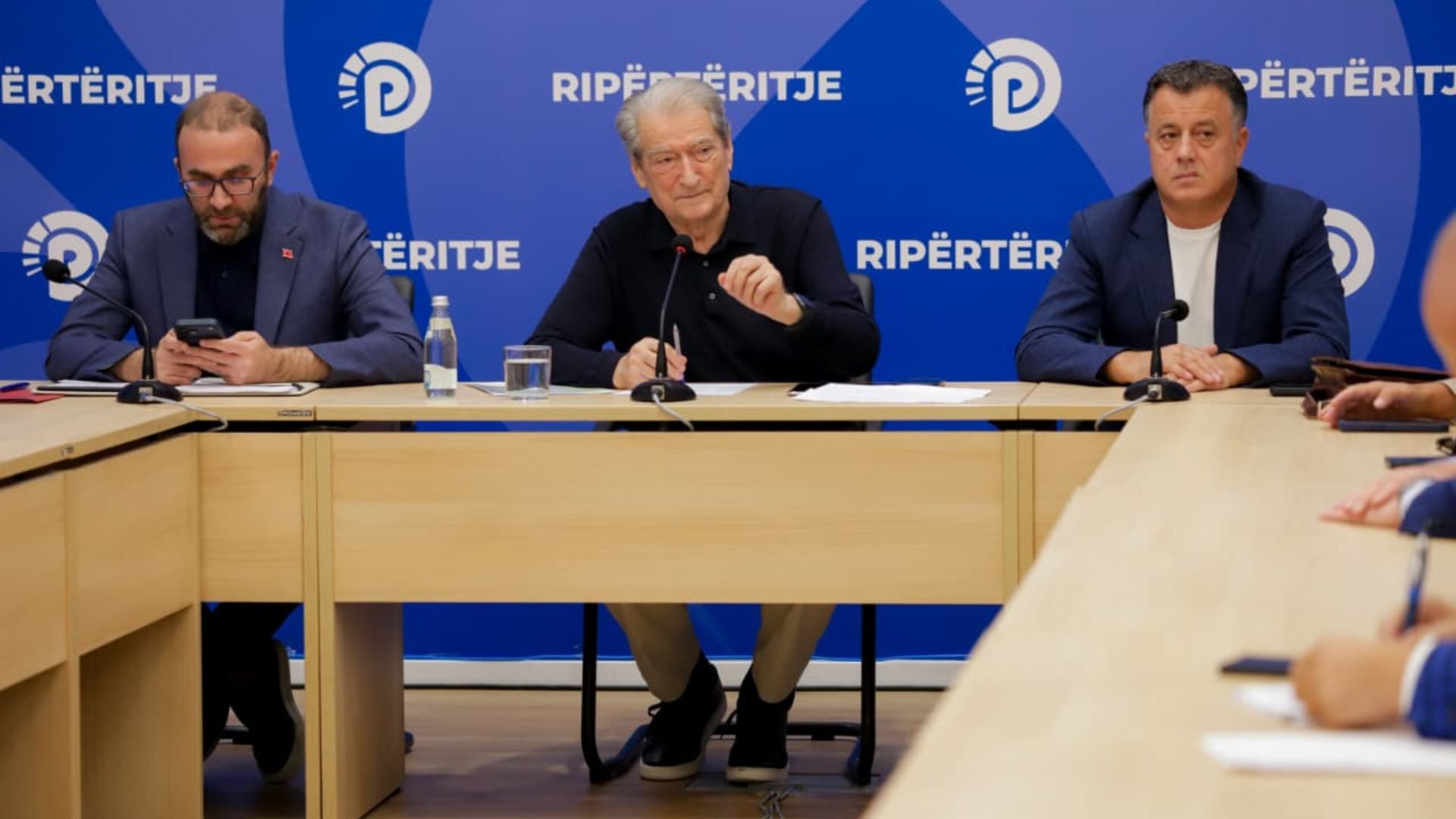 Berisha kërkon dorëheqjen e Ramës për çështjen Hyseni: “Përgjegjësi direkte”