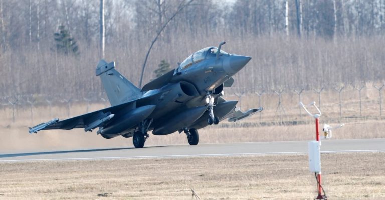 Alarm në Lituani: mbyllet aeroporti i Vilniusit pas raportimit për dron nga Bjellorusia