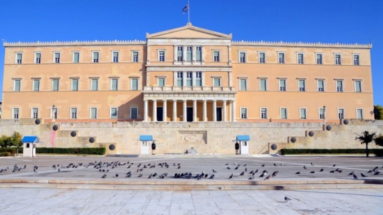 Alarm për bombë në Parlamentin grek, Athina në gatishmëri pas telefonatës kërcënuese