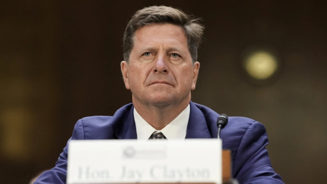 Trump vendos Jay Clayton në krye të task-forcës për IA, raport brenda 120 ditësh