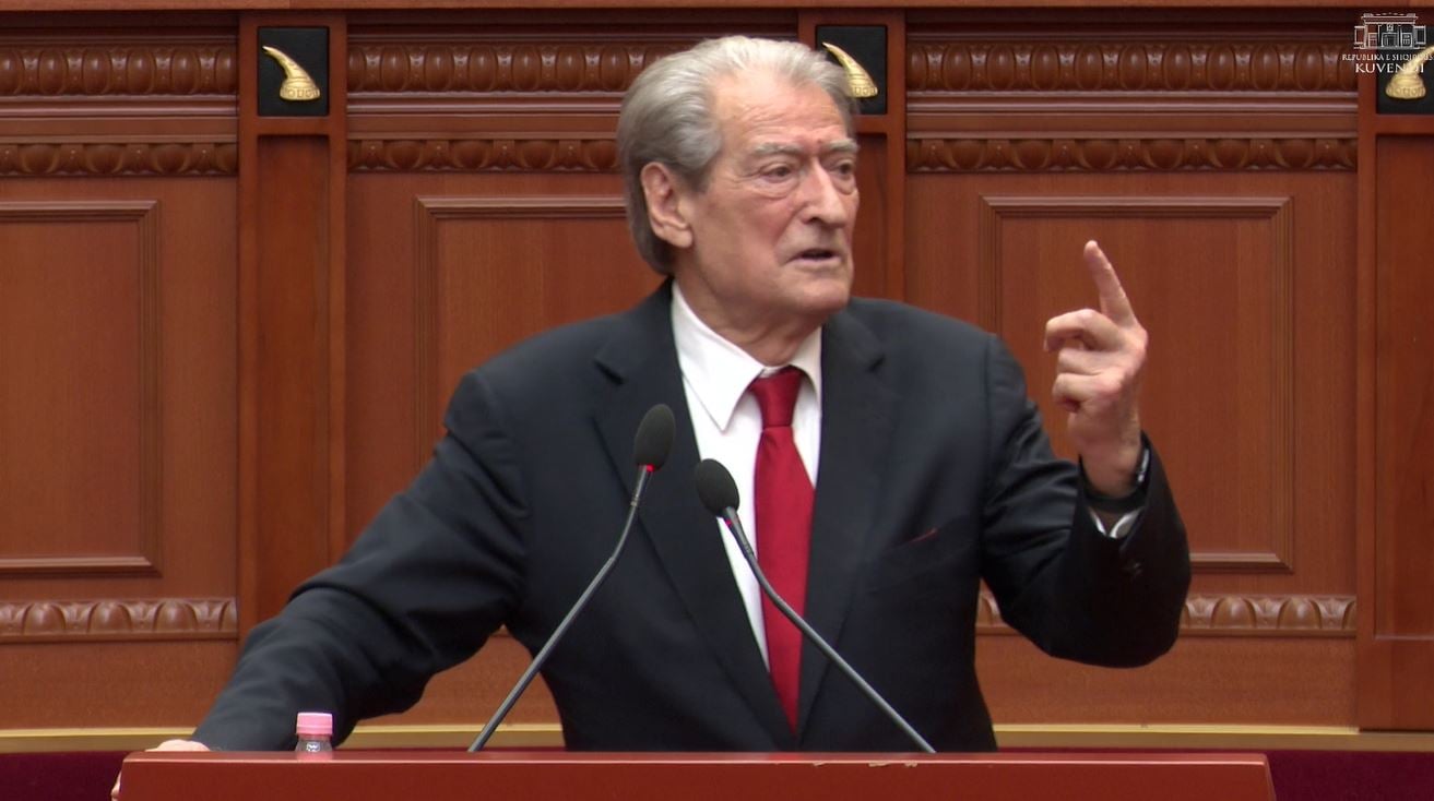 Berisha flet për Parlament pa moral, Balla ngre alarmin për bojkot të opozitës