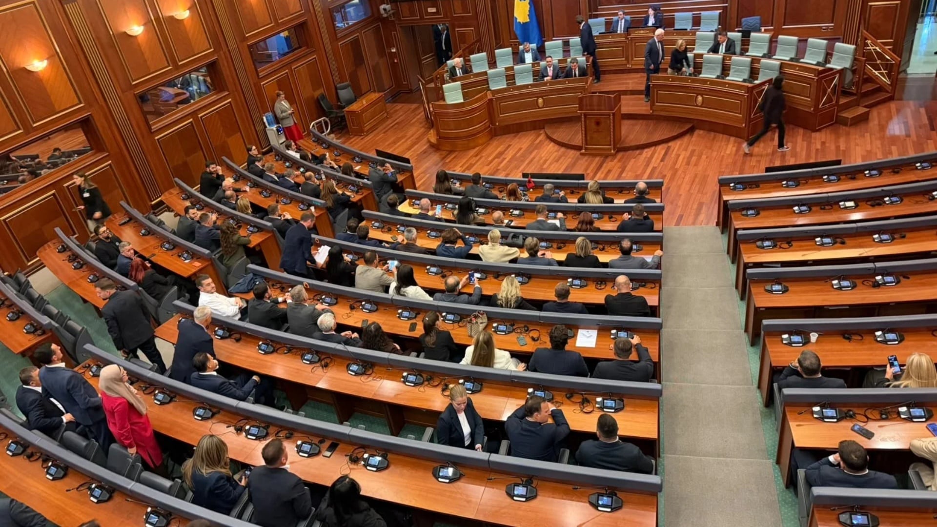 Kuvendi i Kosovës në seancë të jashtëzakonshme, nis votimi për Presidentin