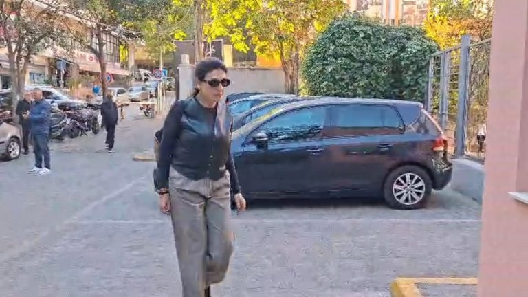 Mirlinda Karçanaj paraqitet në SPAK pas vendimit të Gjykatës së Lartë