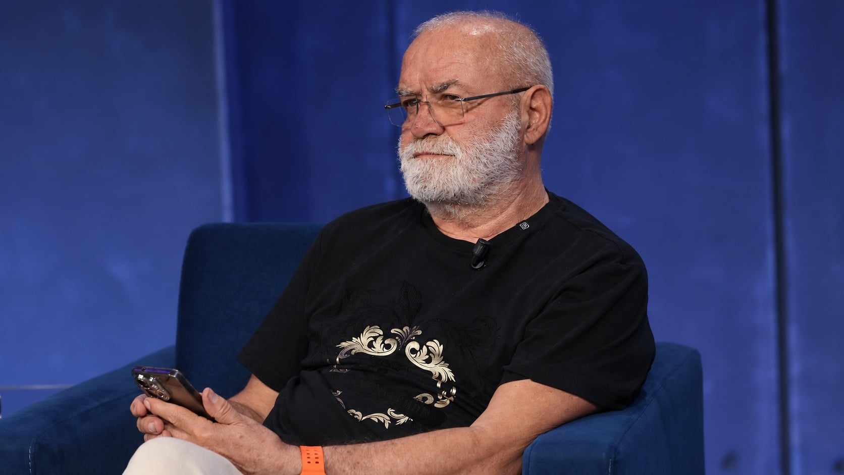 Satira, protesta dhe kufijtë e humorit: kur batuta trajtohet si "sulm" politik