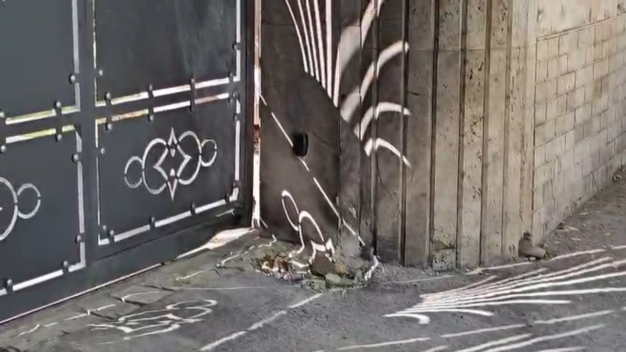 Shpërthim i dyshuar me tritol në Elbasan, dëmtohet banesa e një 69-vjeçari në “Çlirimi”
