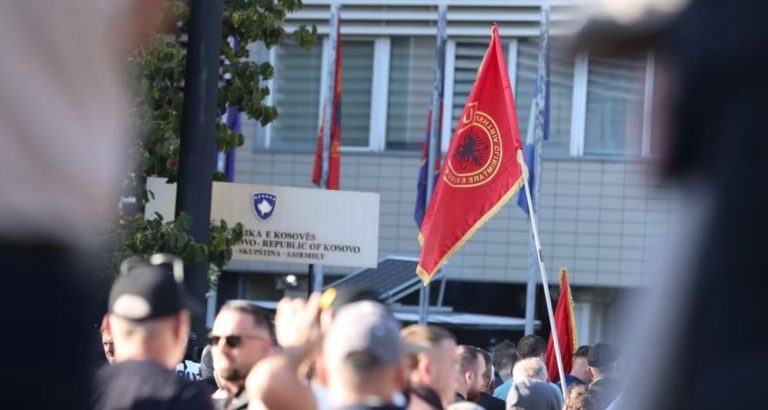 Votimi i mesnatës për Specialen trazon Brukselin: BE kundër ndryshimeve në Kosovë
