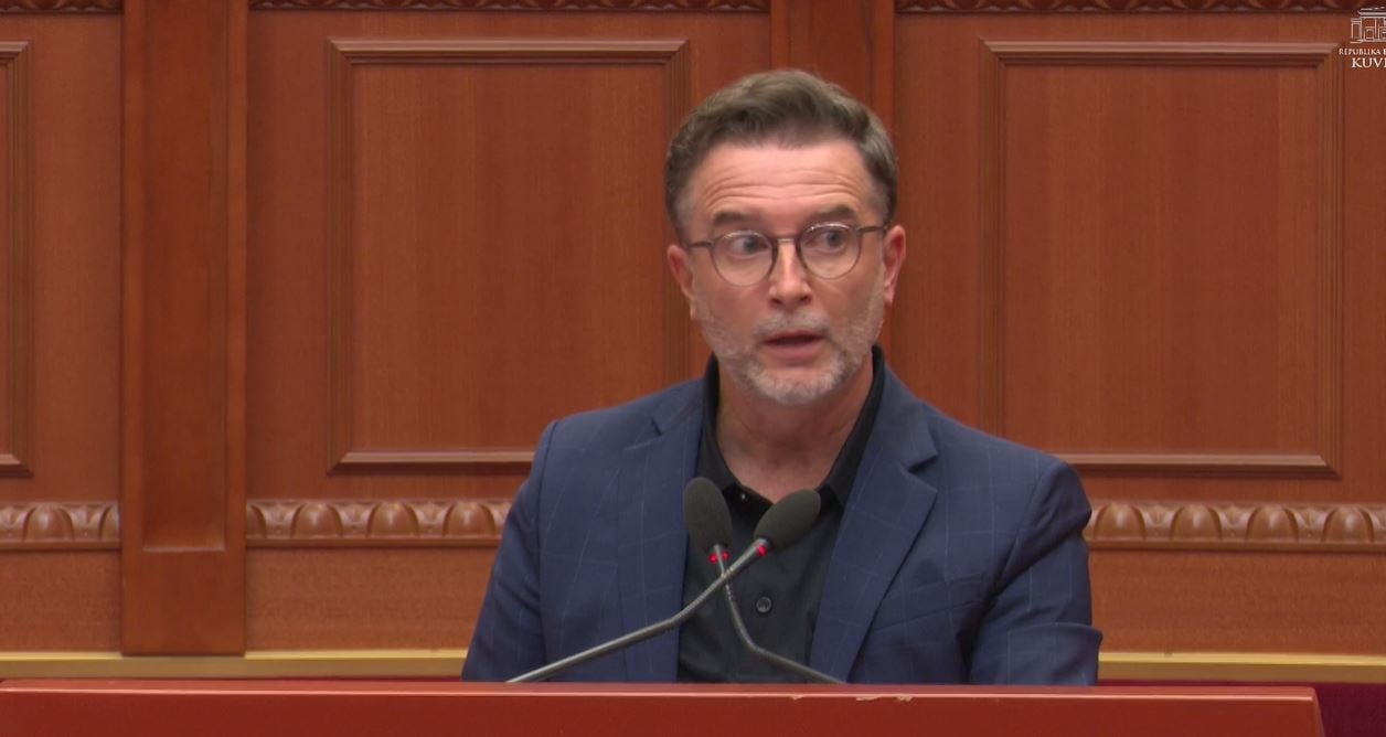 Braçe sulmon reformën territoriale: “Jemi sërish te skema e 2014”, debat në Kuvend