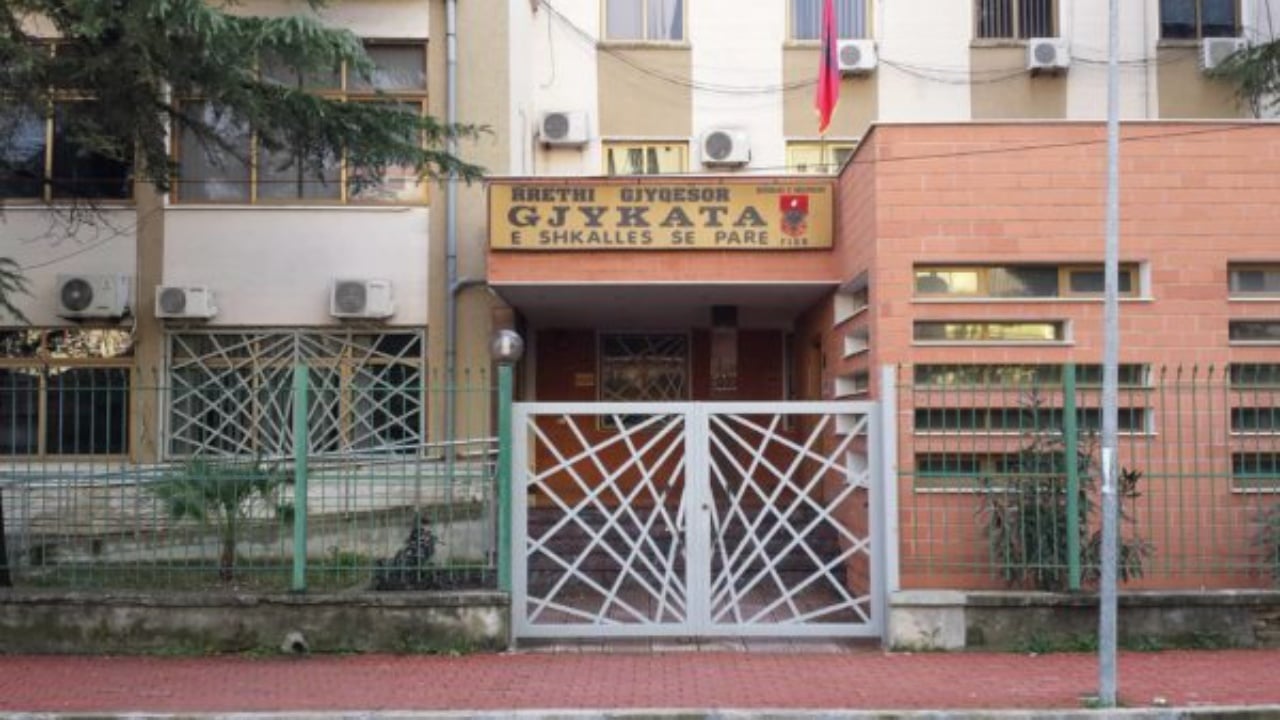 Email kërcënues në Gjykatën e Fierit, pezullohen të gjitha seancat gjyqësore të së premtes