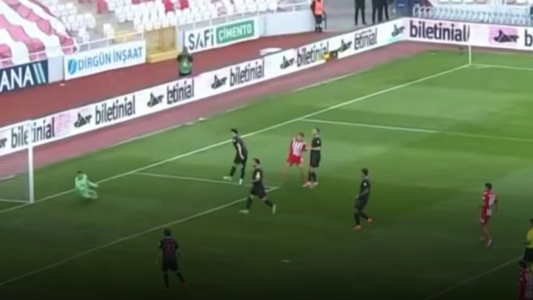 Rey Manaj shpërthen me Sivassporin: dy gola dhe asist për Valon Ethemin në Turqi
