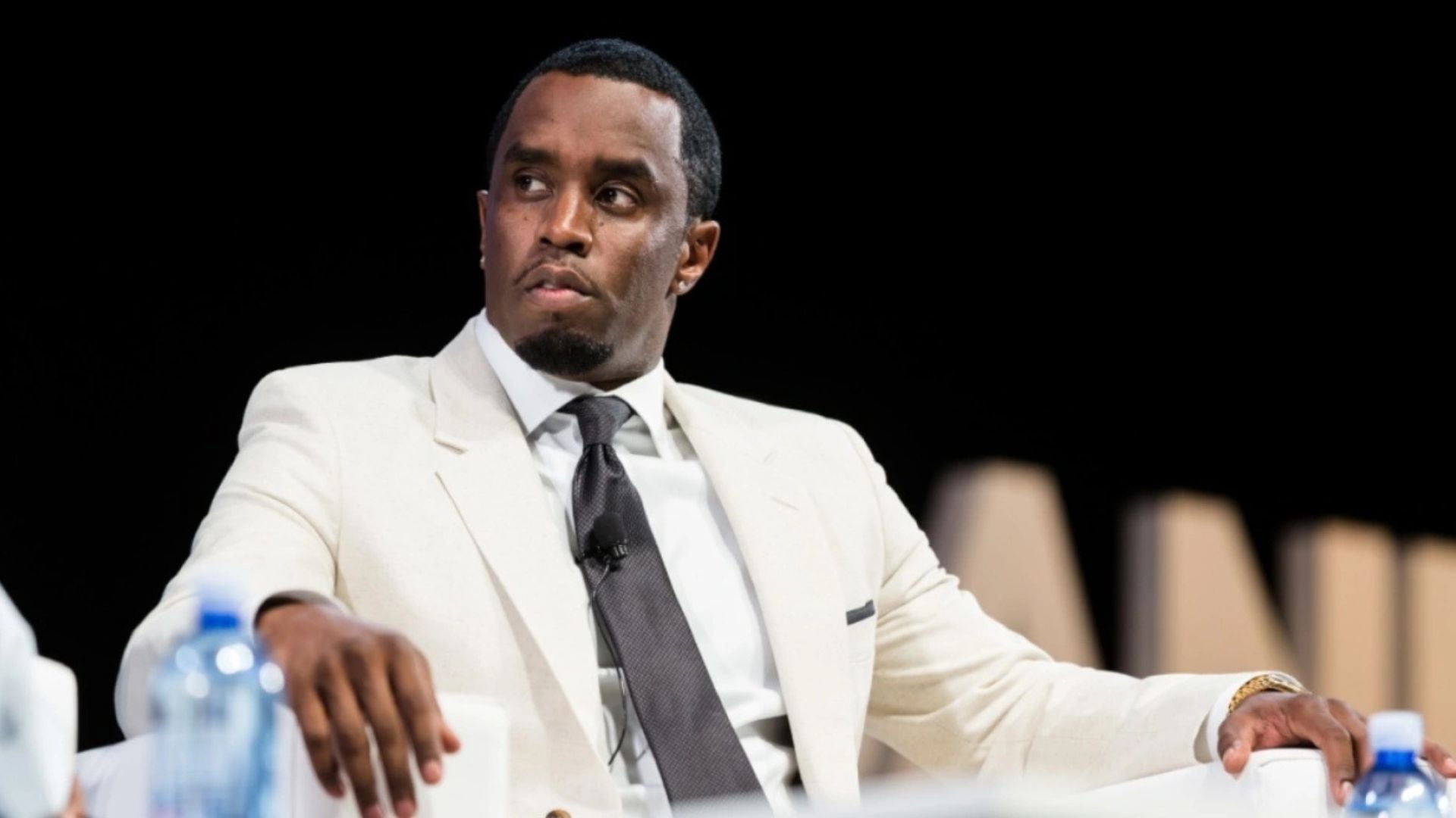Diddy humb 41 ditë ulje dënimi pas raportimeve për jetë luksoze në burg