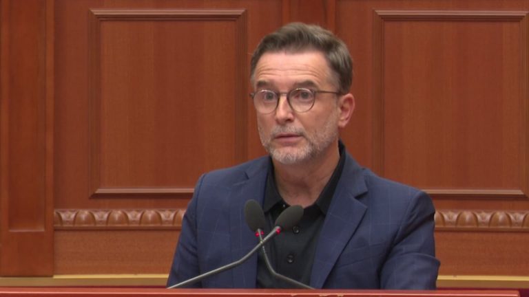 Erion Braçe i përgjigjet Ramës pas votës për Hartën Territoriale: Mos fol në emrin tim