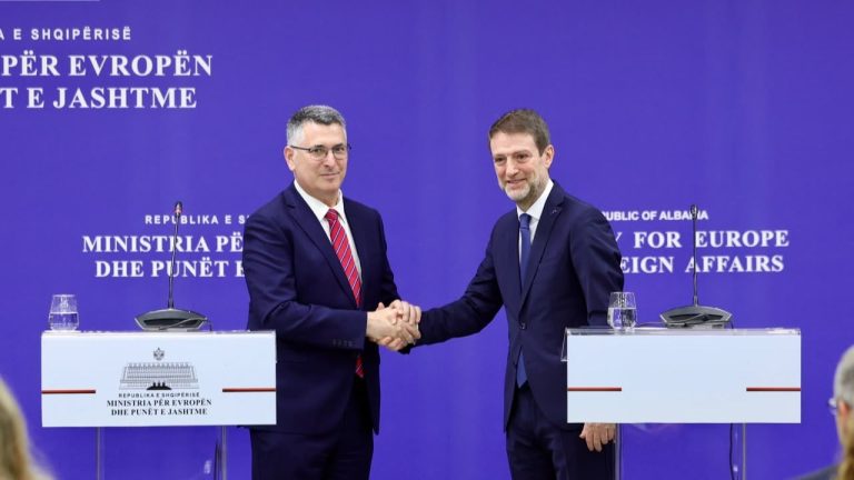 Ferit Hoxha për Gazën: Shqipëria rreshtohet me sigurinë e Izraelit dhe flet për “paqe të drejtë”
