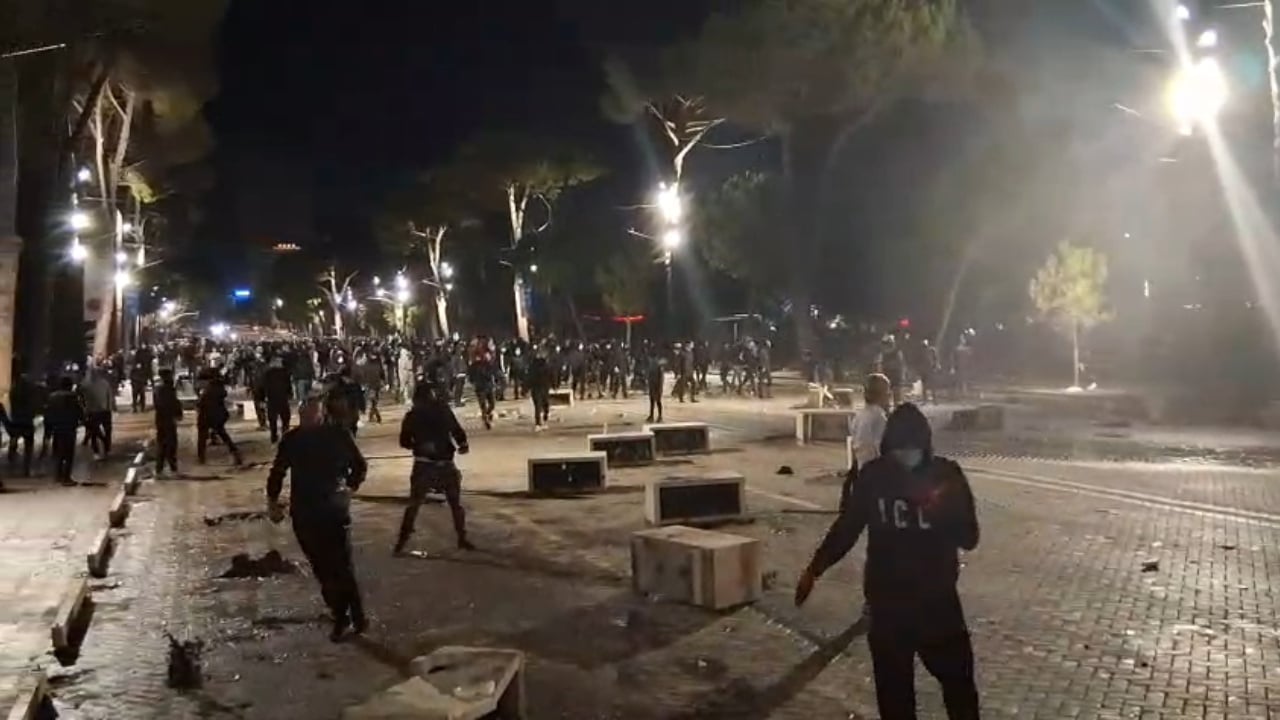 Toll from the protest in Tirana: 23 police officers at Trauma Hospital, along with 5 protesters and 1 passerby injured