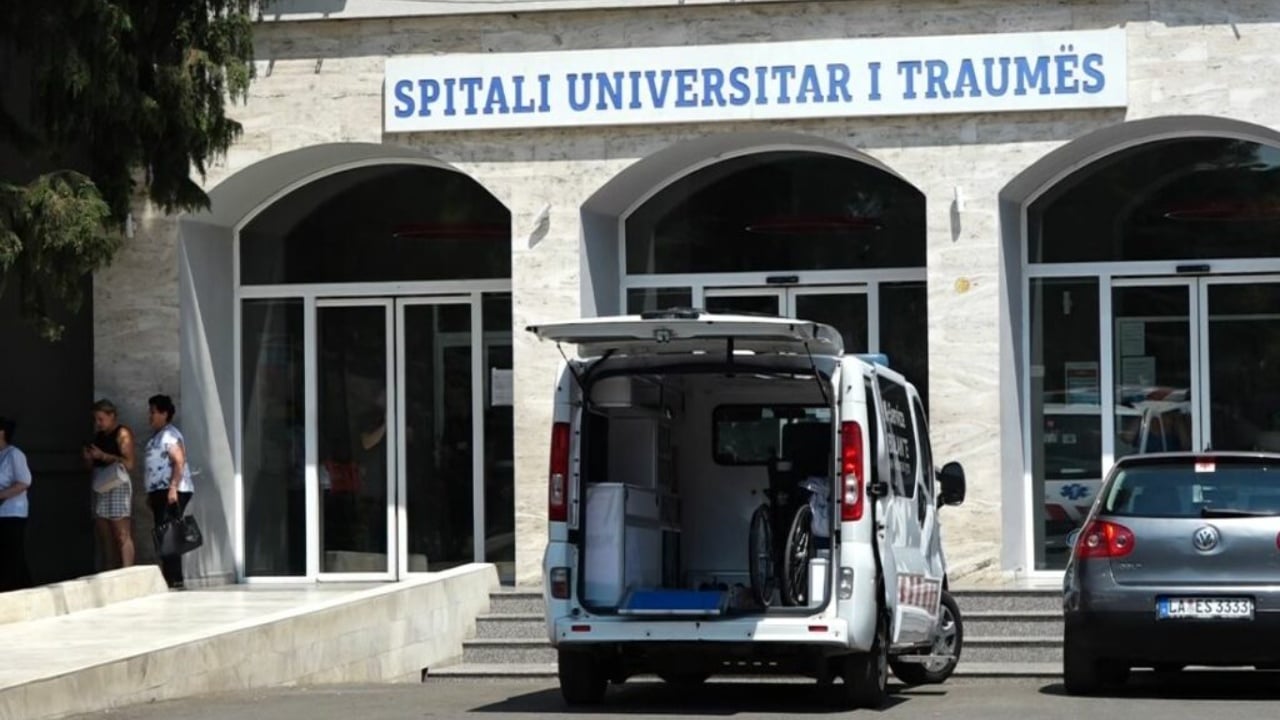 Protesta në Tiranë, një polic në operacion dhe katër protestues nën kujdes mjekësor