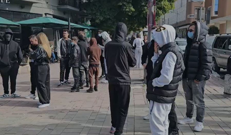 Korça protest enters second day as young people rally against the Rama government