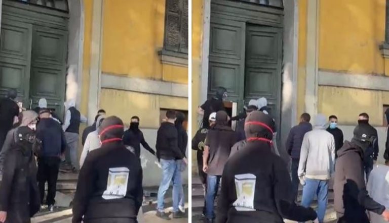 Protesta te Ministria e Ekonomisë, flakë te hyrja dhe gaz lotsjellës nga policia