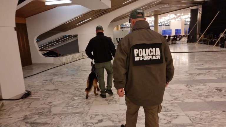 Alarm për bombë në Kryesinë e Kuvendit, emaili kërcënues aktivizon autoritetet