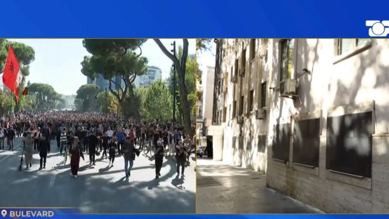 Protesta e studentëve, ministritë me barriera metalike; rreth 80 të shoqëruarve u merren telefonat