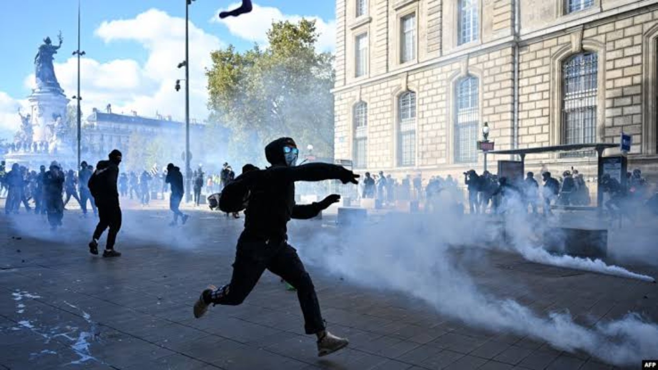 Dhuna në protestat europiane po kthehet në kapital politik për të djathtën ekstreme