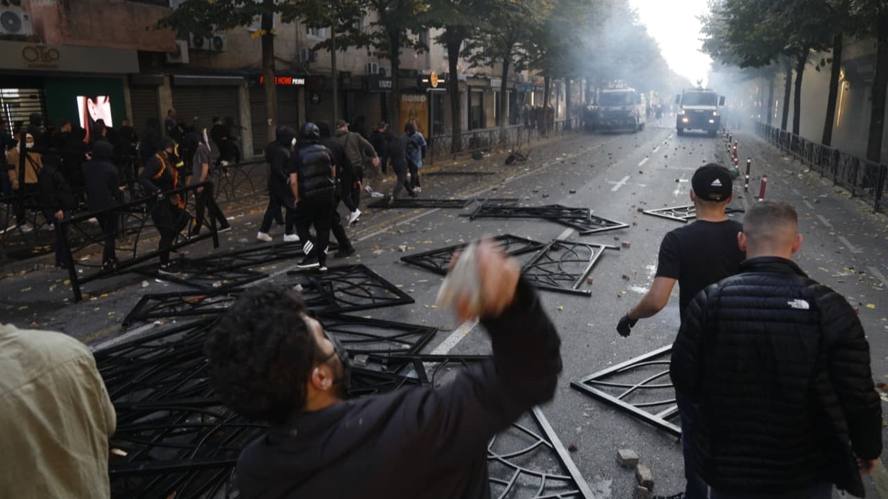 OKB thirrje për dialog pas protestave në Shqipëri dhe Europë, ngrihen shqetësime për forcën