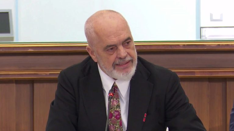 Rama në Bankën e Shqipërisë pas sulmeve ndaj bankave, flet për “dhunë të orkestruar”