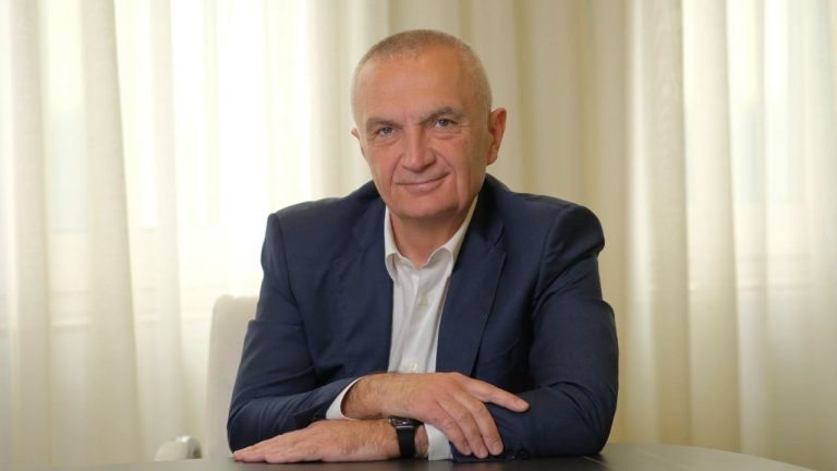 Ilir Meta sulmon heshtjen e Kuvendit dhe KLGJ për konfliktin GJKKO-Avokati