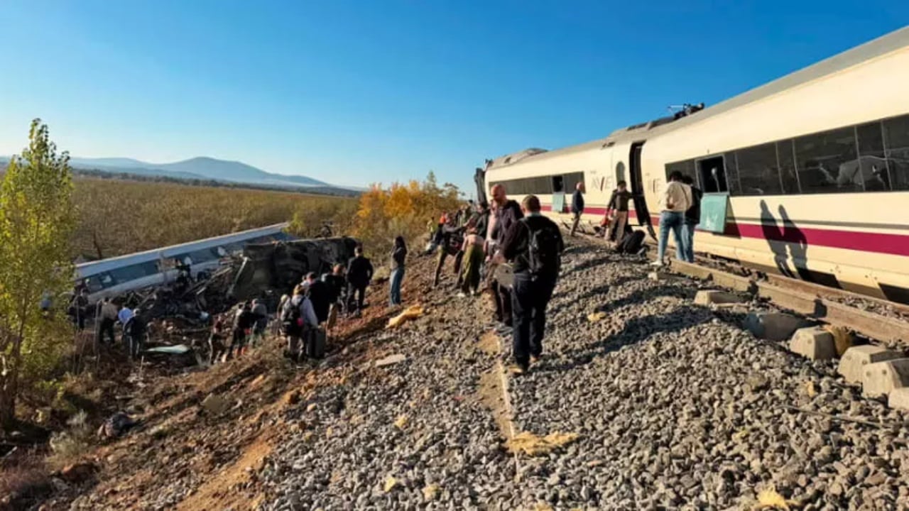 Përplasje tragjike trenash në Spanjë, të paktën 10 viktima dyshohen pranë Toledos