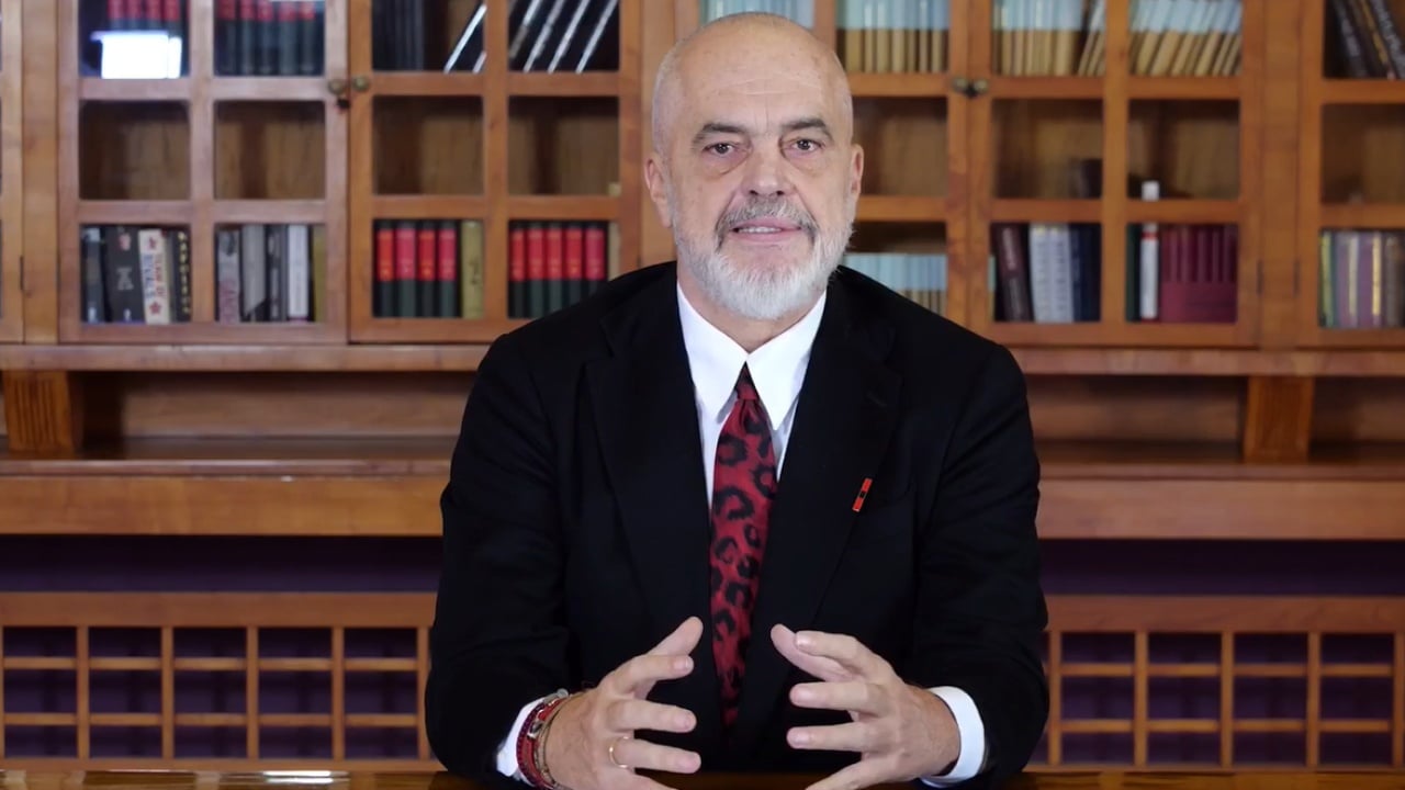 Rama sulmon protestuesit: “Askush nuk flet në emër të popullit”, përplasje të reja për protestat