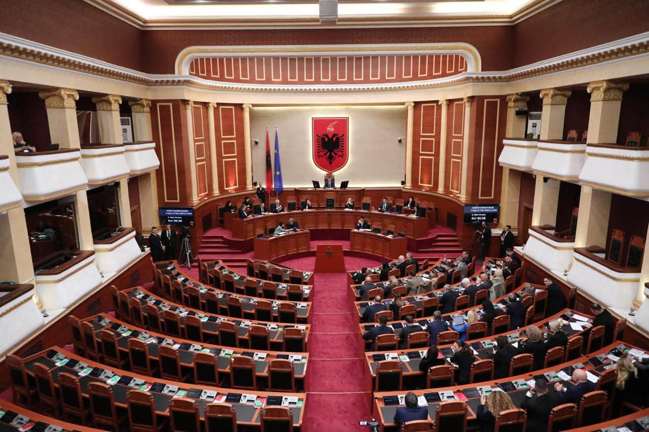 Zgjedhjet lokale 2027, PS pranon konsultimet me Begajn; PD i quan “teatër”