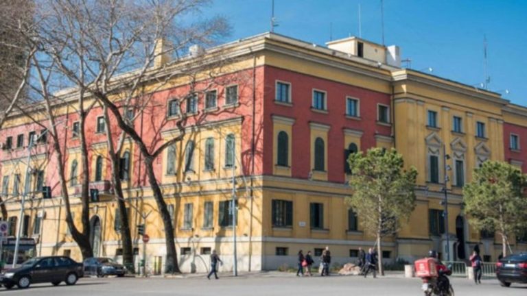 Buxheti 2027 kalon 10 miliardë euro: pensionet marrin pjesën më të madhe, 201.5 mld lekë për investime