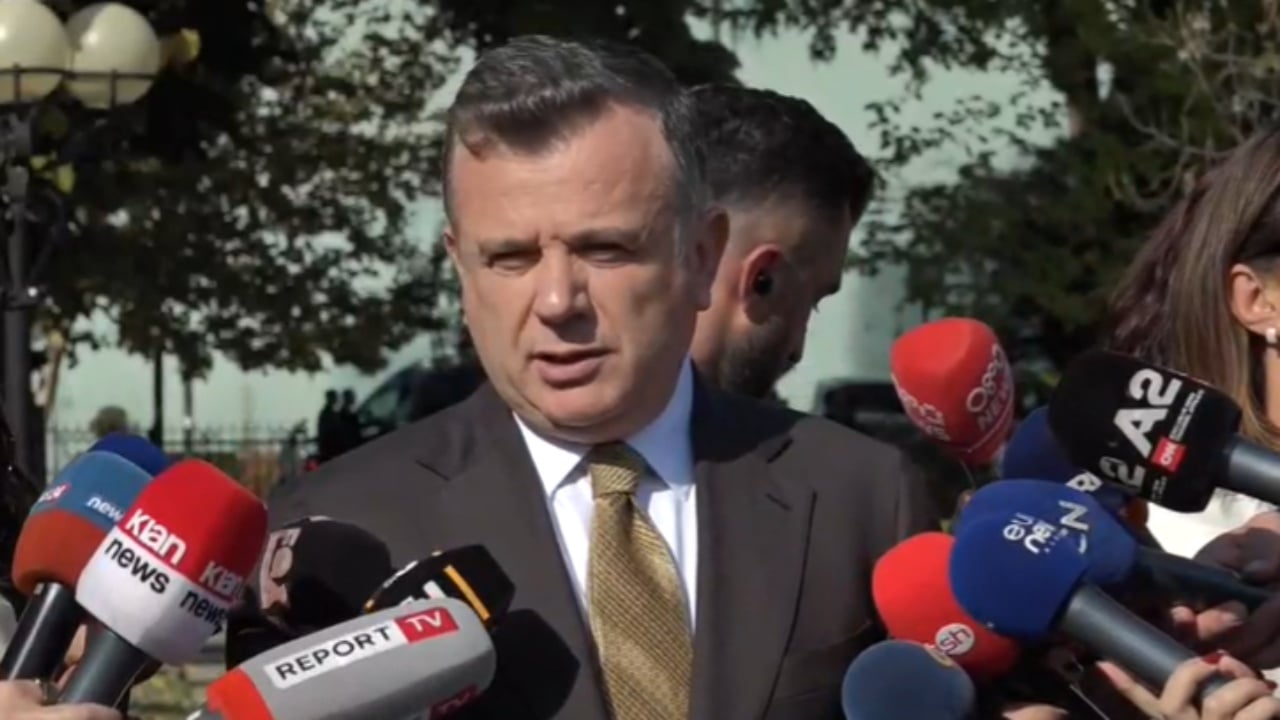 Dorëheqja e Gogut për Veliajn? Balla shmang përgjigjen dhe fshihet pas mbledhjeve me dyer të mbyllura
