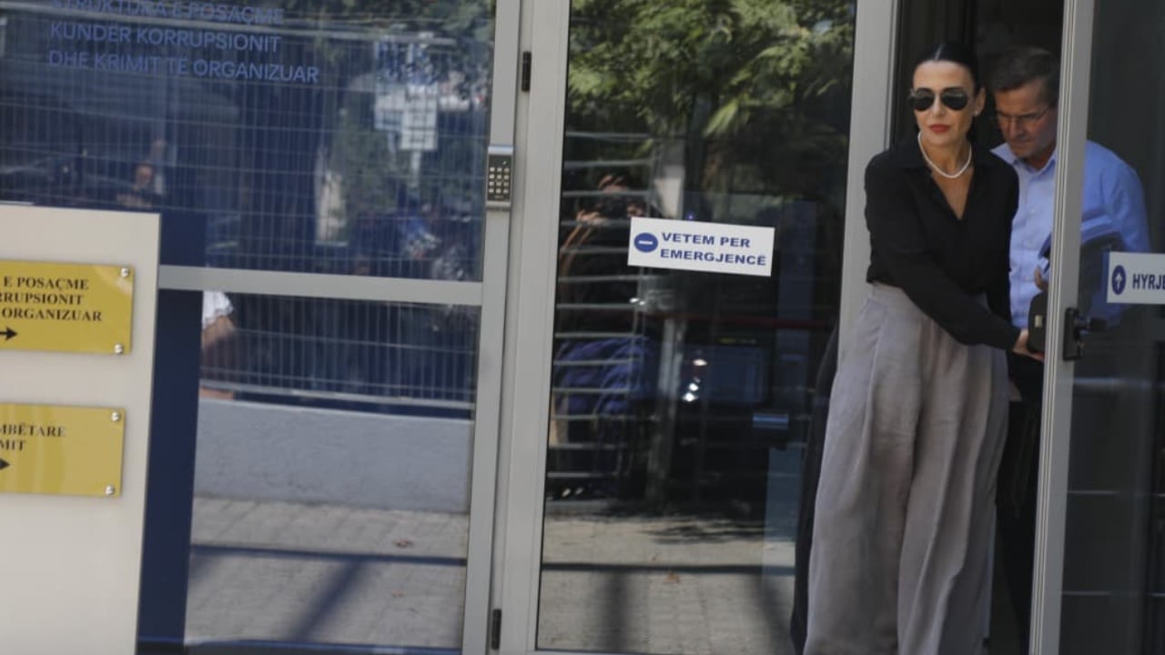 SPAK mbyll hetimet për 12 tenderë: Balluku dhe 31 të pandehur, mes tyre biznesmenë e ish-zyrtarë