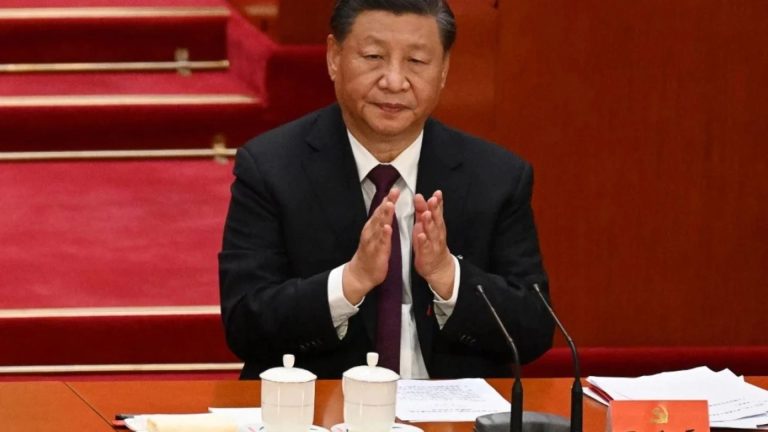 Xi largon 33 zyrtarë të lartë në Kinë, plenum rekord zbulon thellësinë e spastrimeve